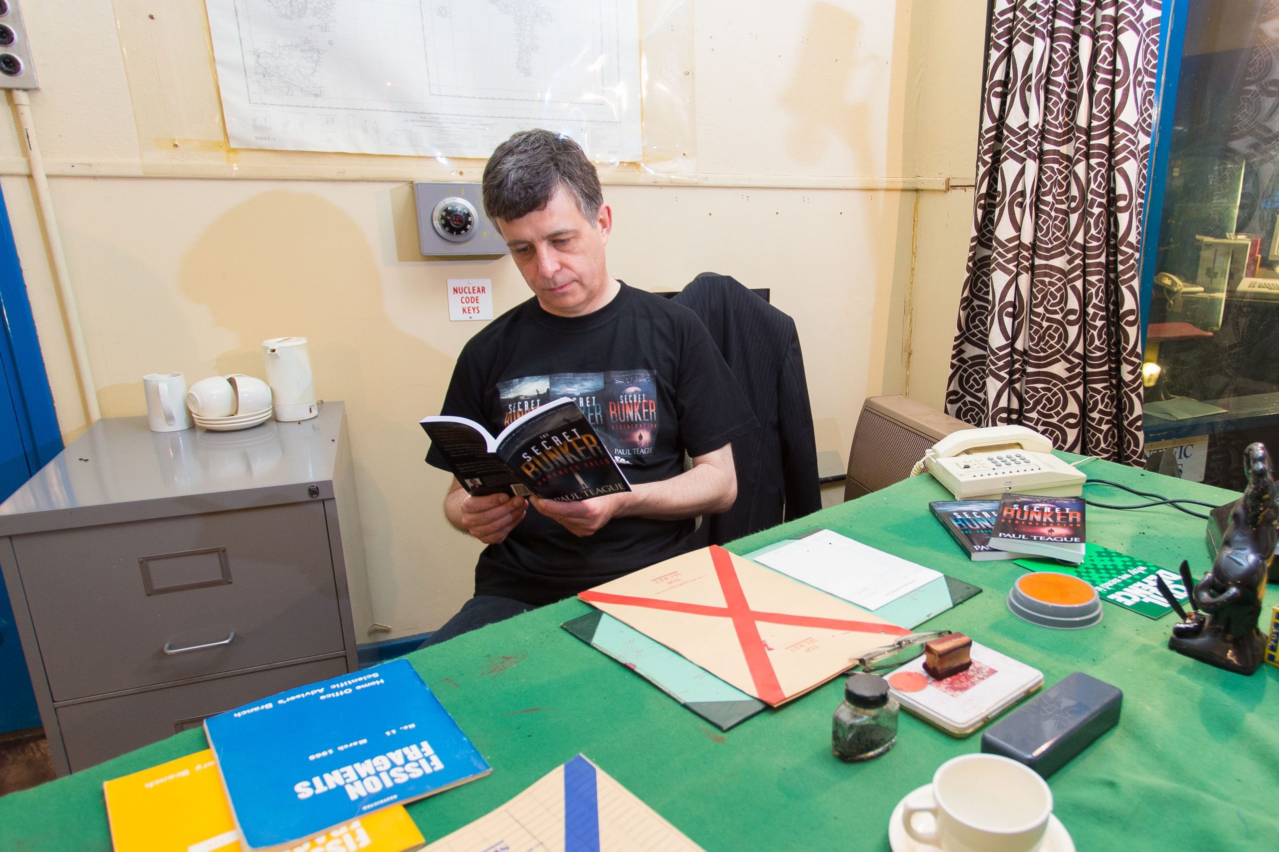 paul-teague-the-secret-bunker-courier015