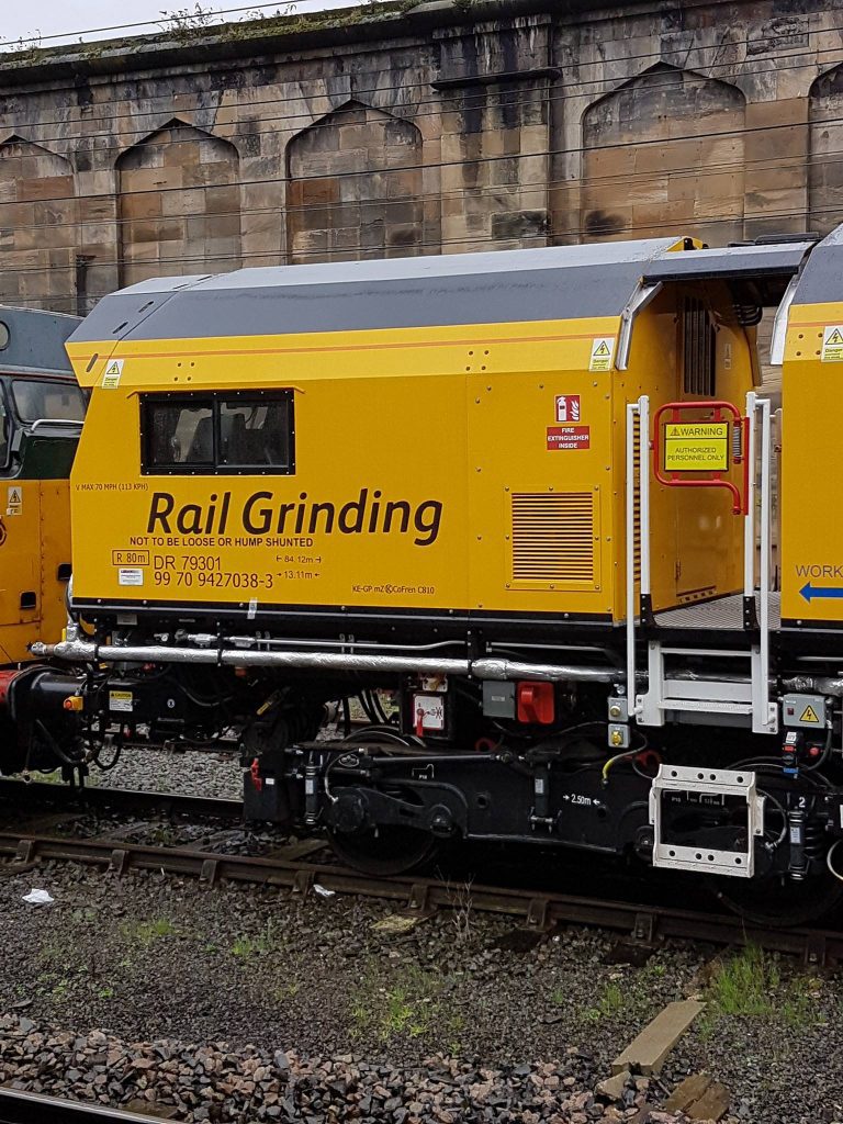 Rail grinder